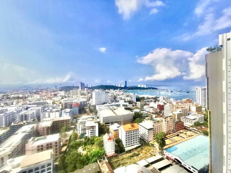 Base Central Pattaya Long Balcony King-Bed With Infinity Pool & Free Netflix! エクステリア 写真
