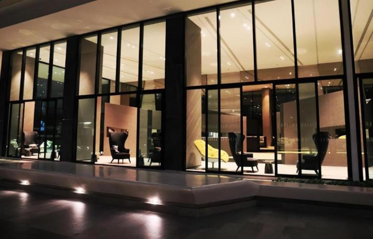 Base Central Pattaya Long Balcony King-Bed With Infinity Pool & Free Netflix! エクステリア 写真