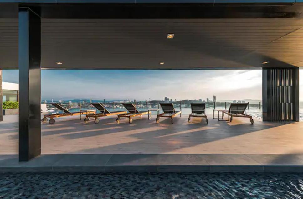 Base Central Pattaya Long Balcony King-Bed With Infinity Pool & Free Netflix! エクステリア 写真