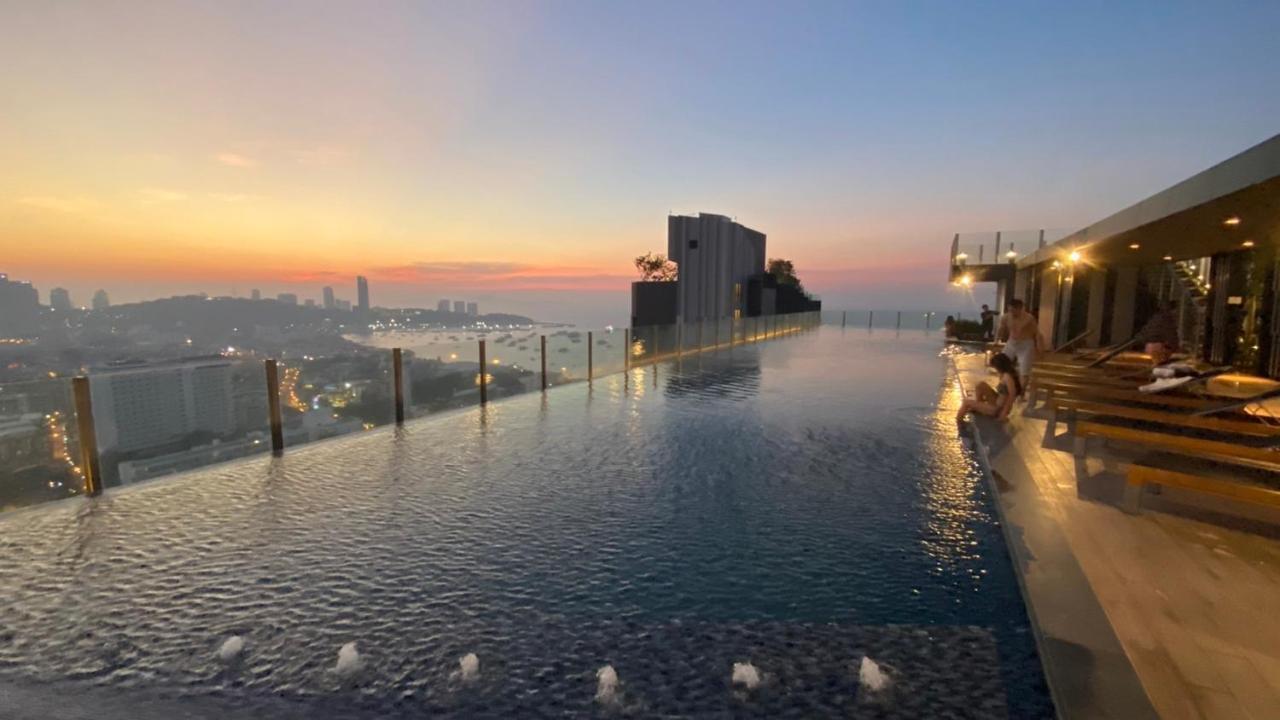 Base Central Pattaya Long Balcony King-Bed With Infinity Pool & Free Netflix! エクステリア 写真