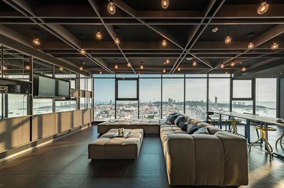 Base Central Pattaya Long Balcony King-Bed With Infinity Pool & Free Netflix! エクステリア 写真